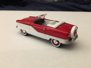 Illustration for article titled The Johnny Lightning Nash Metropolitan is Severely Underappreciated